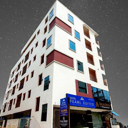 Pearl Suites, تيروباتي المظهر الخارجي الصورة