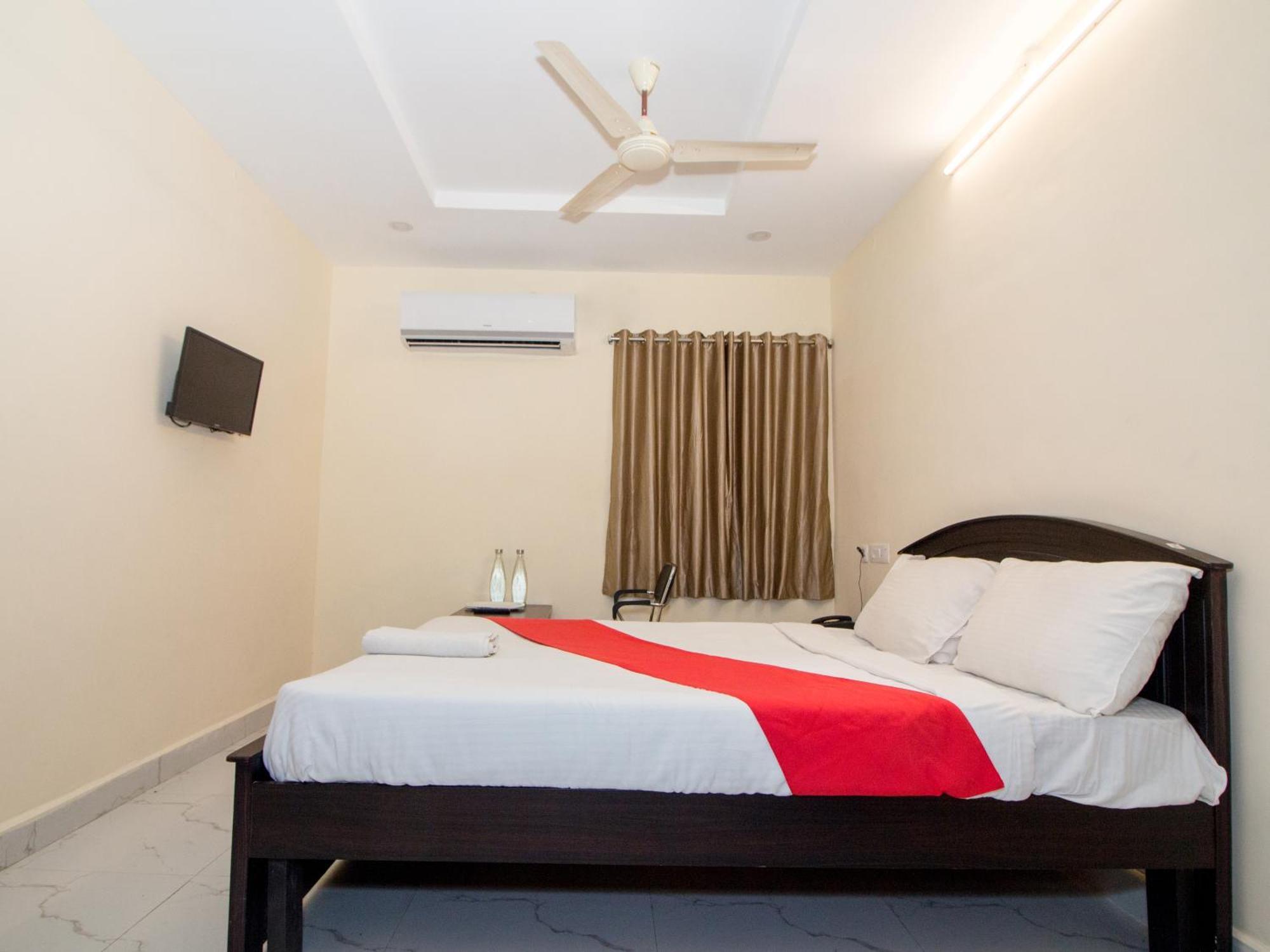 Pearl Suites, تيروباتي المظهر الخارجي الصورة